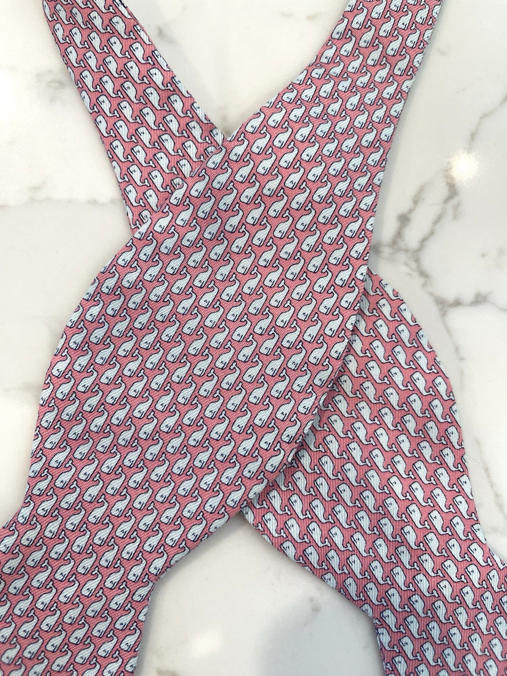 Vineyard Vines Bow Tie Men One Size Pink 100% Silk Whale Pattern Self-Tie